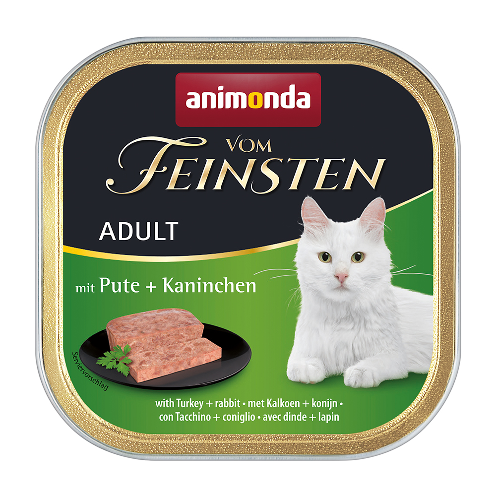 Adult mit Pute + Kaninchen