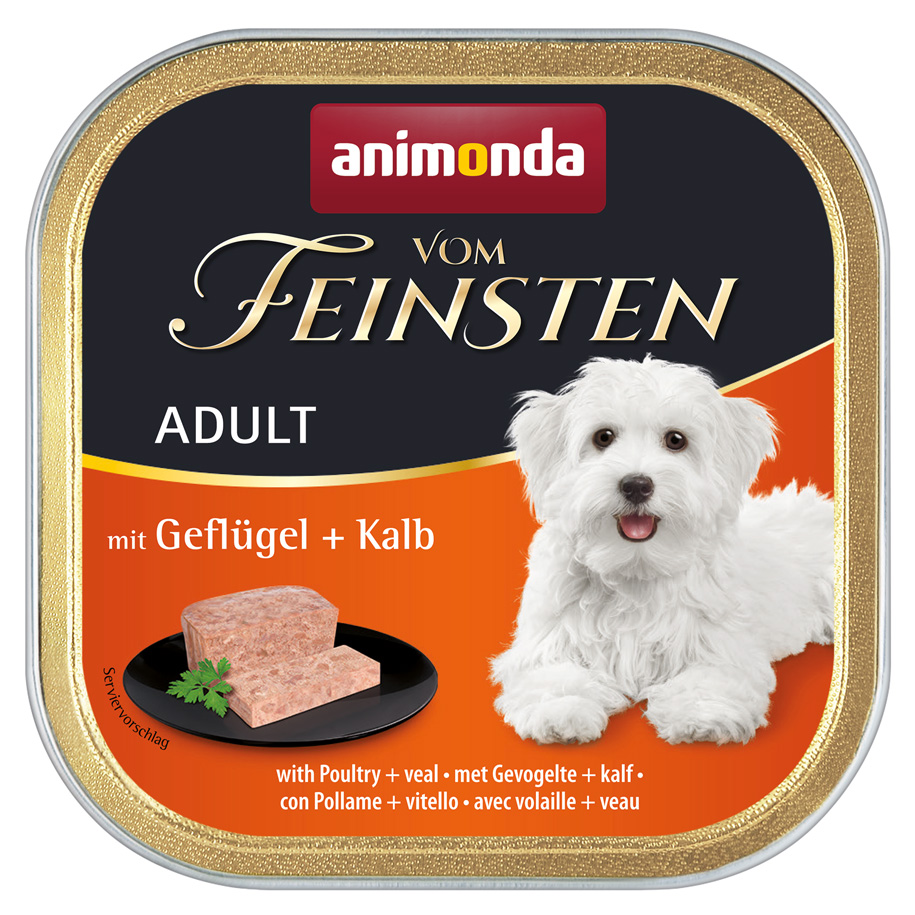 Adult mit Geflügel + Kalb
