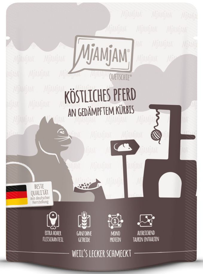 köstliches Pferd an gedämpftem Kürbis