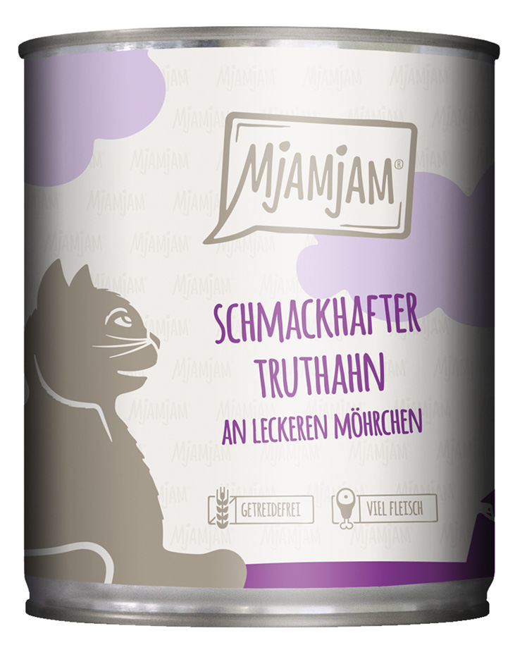 schmackhafter Truthahn an leckeren Möhrchen