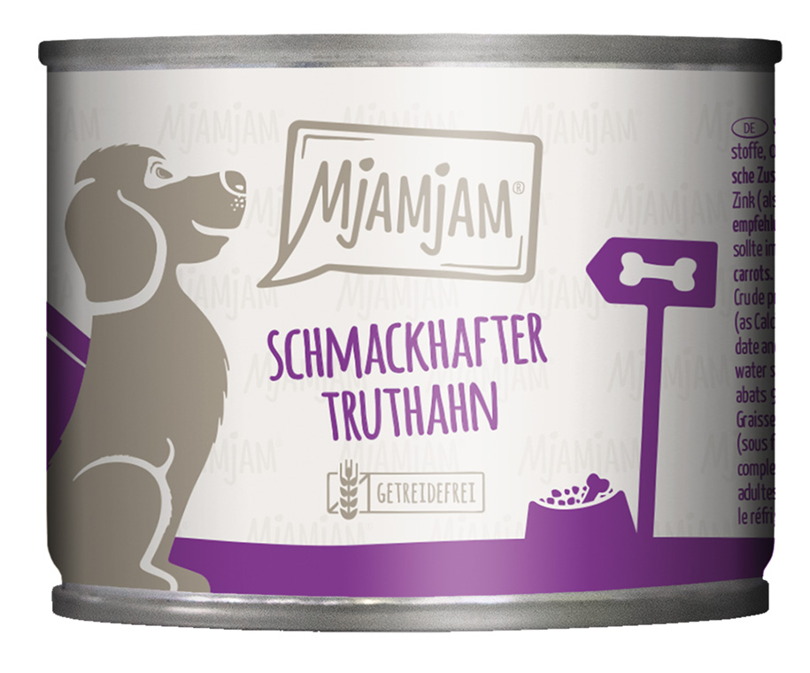 schmackhafter Truthahn an leckeren Möhrchen